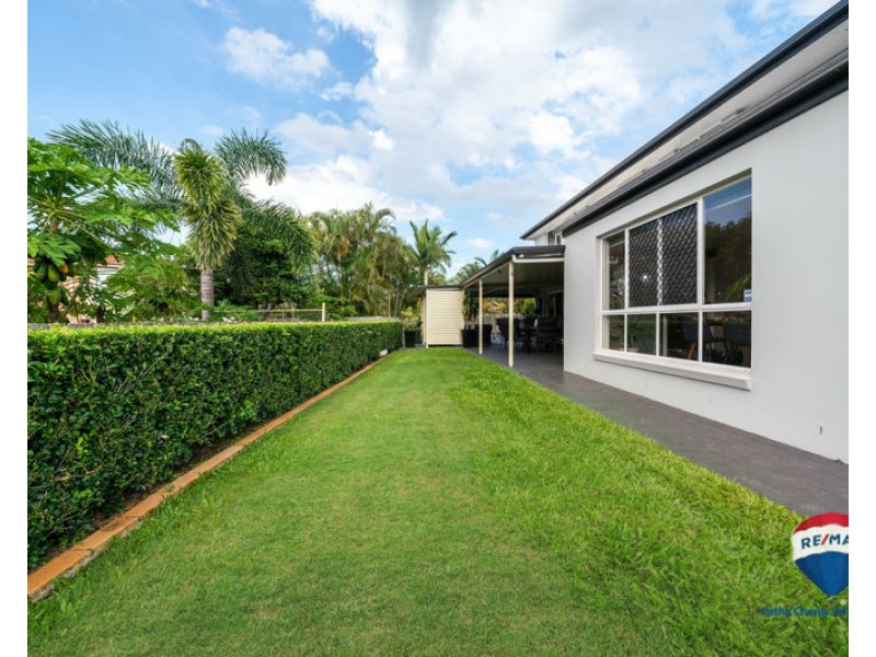 7 Crystal Court, Parkinson QLD 4115