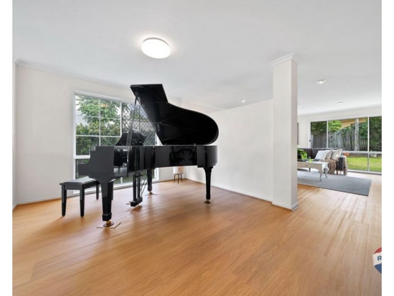 10 Bauhinia Close, Eight Mile Plains QLD 4113