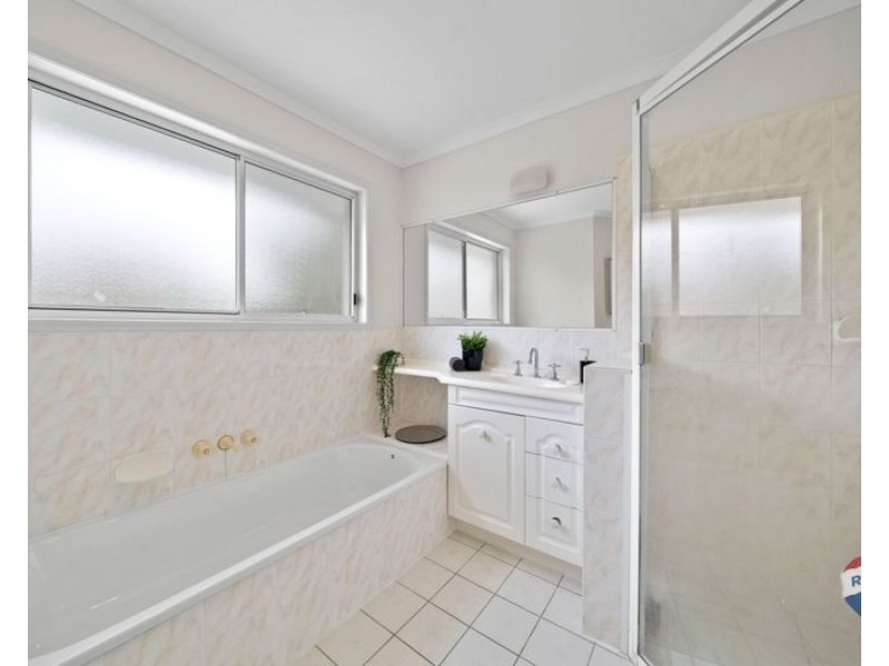 10 Bauhinia Close, Eight Mile Plains QLD 4113