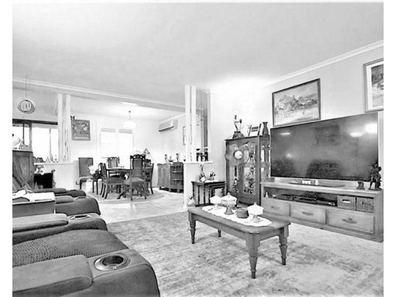 136 Barbaralla Drive, Springwood QLD 4127