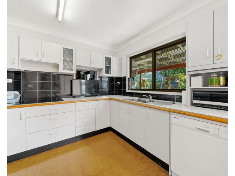 40 Mandarin Street, Coopers Plains QLD 4108