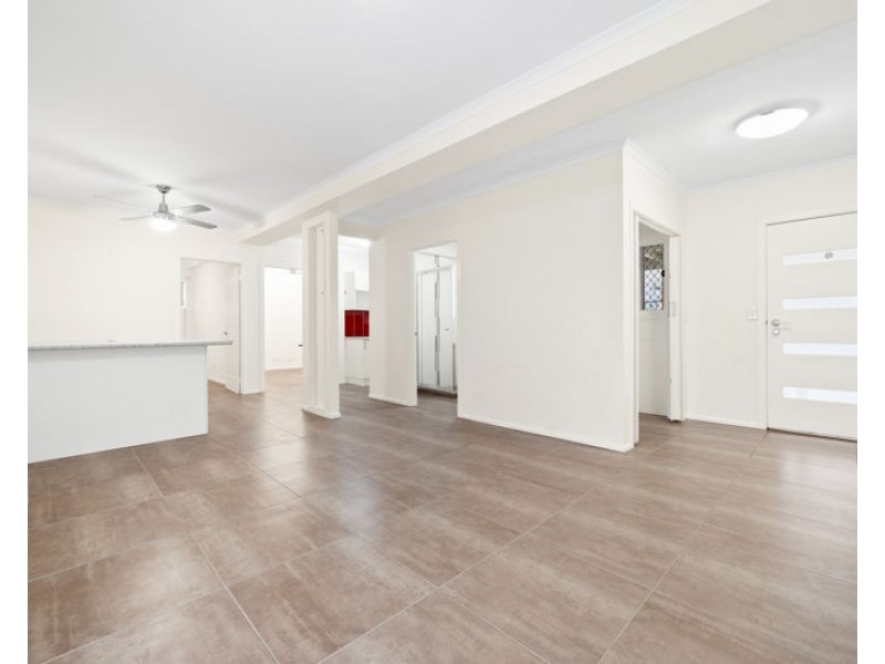 17 Royal Parade, Slacks Creek QLD 4127