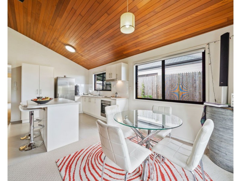 18 Brentwood Drive, Daisy Hill QLD 4127