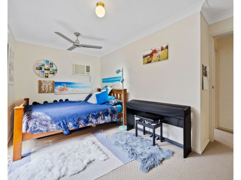 18 Brentwood Drive, Daisy Hill QLD 4127