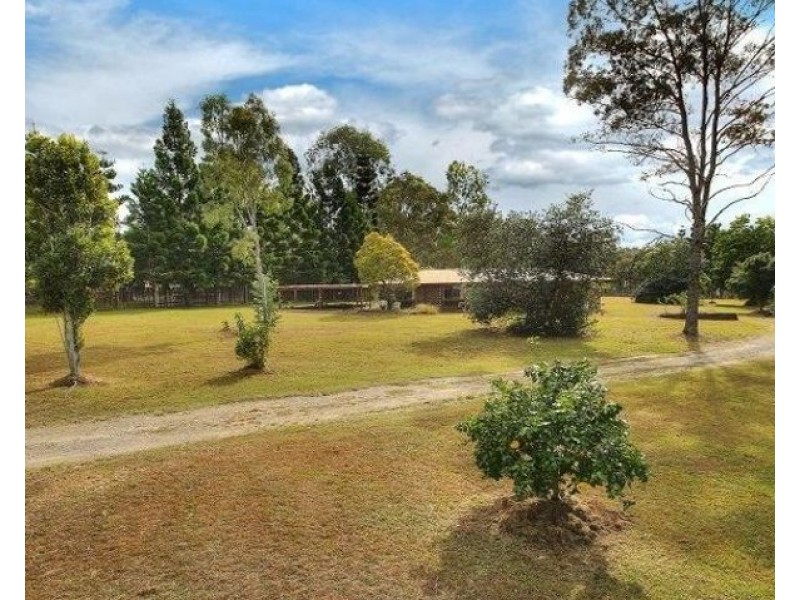 42 to 46 Sycamore RD, Park Ridge South QLD 4125