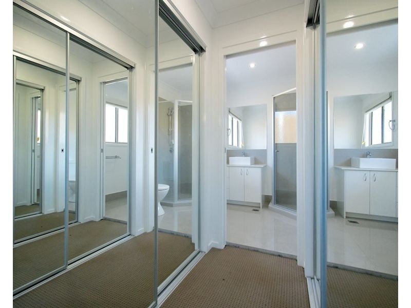 9/30 Girraween Crescent, Parkinson QLD 4115