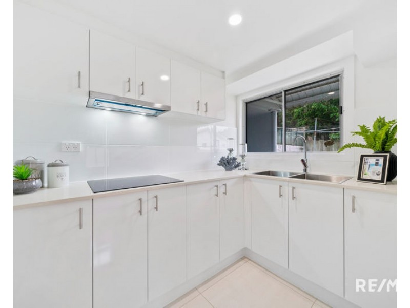 39 Christopher ST, Sunnybank Hills QLD 4109