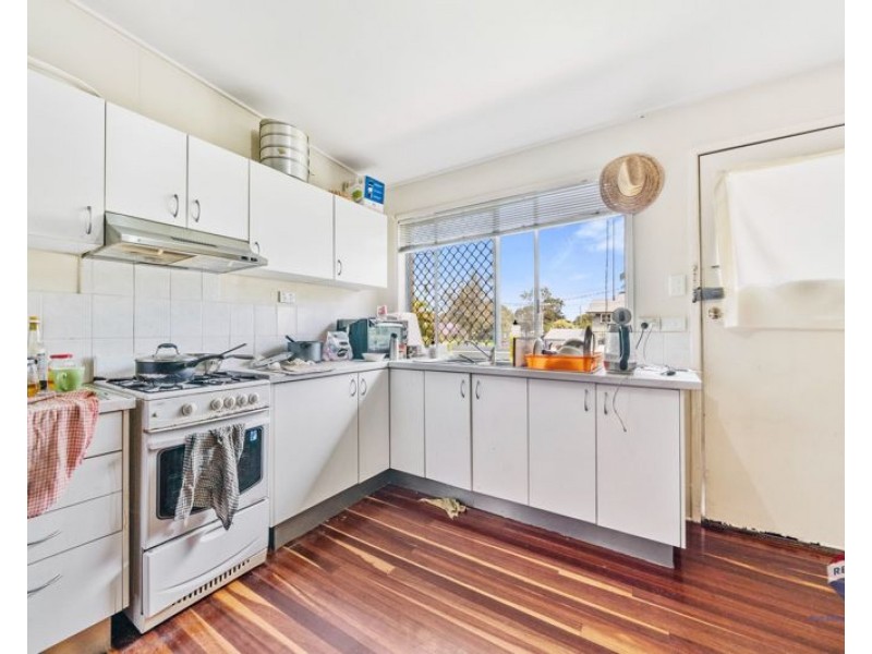 28 Waite ST, Norman Park QLD 4170