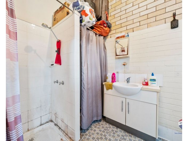 28 Waite ST, Norman Park QLD 4170