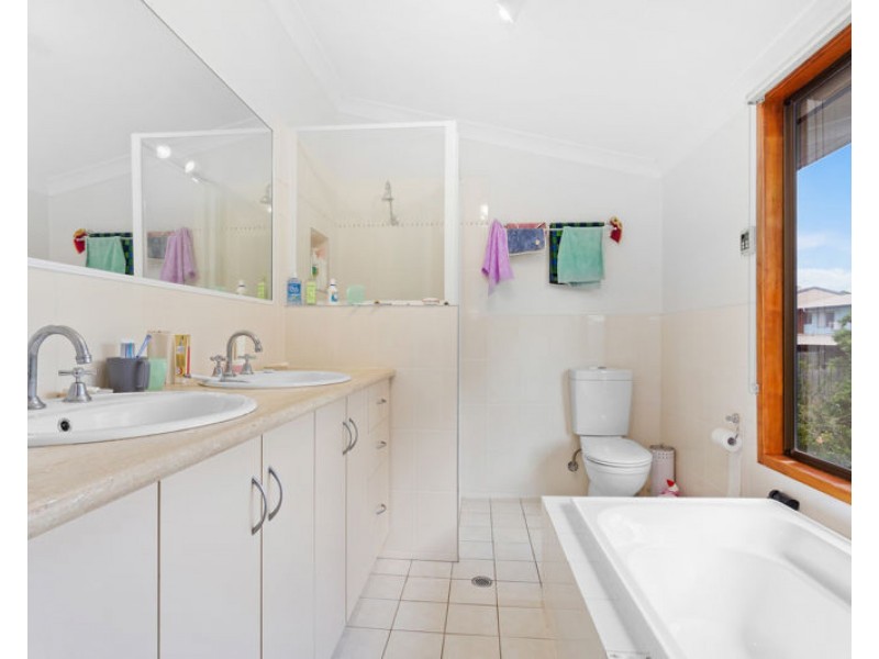 1/370 Rockonia Road, Koongal QLD 4701