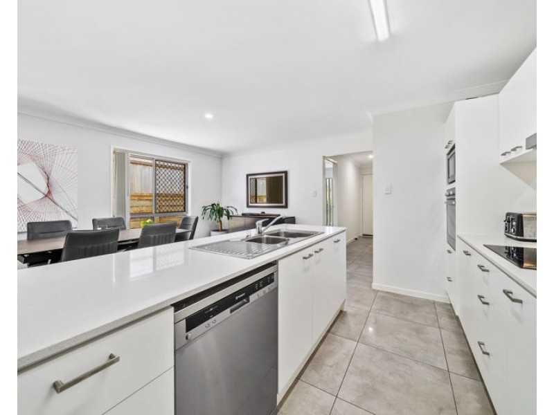 26 Blueberry Ash Court, Boronia Heights QLD 4124