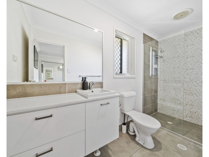 26 Blueberry Ash Court, Boronia Heights QLD 4124