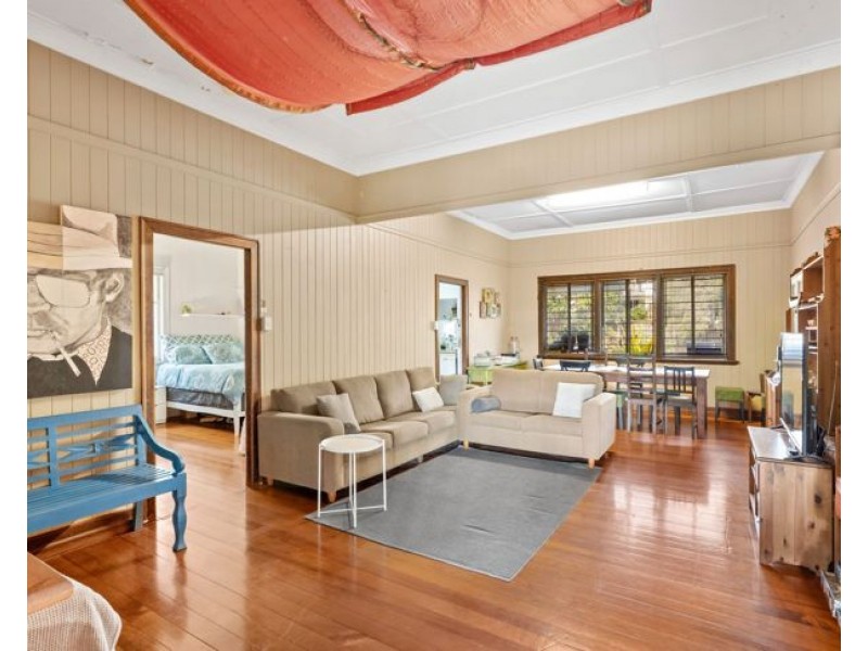 8-10 Boundary Road, Camp Hill QLD 4152