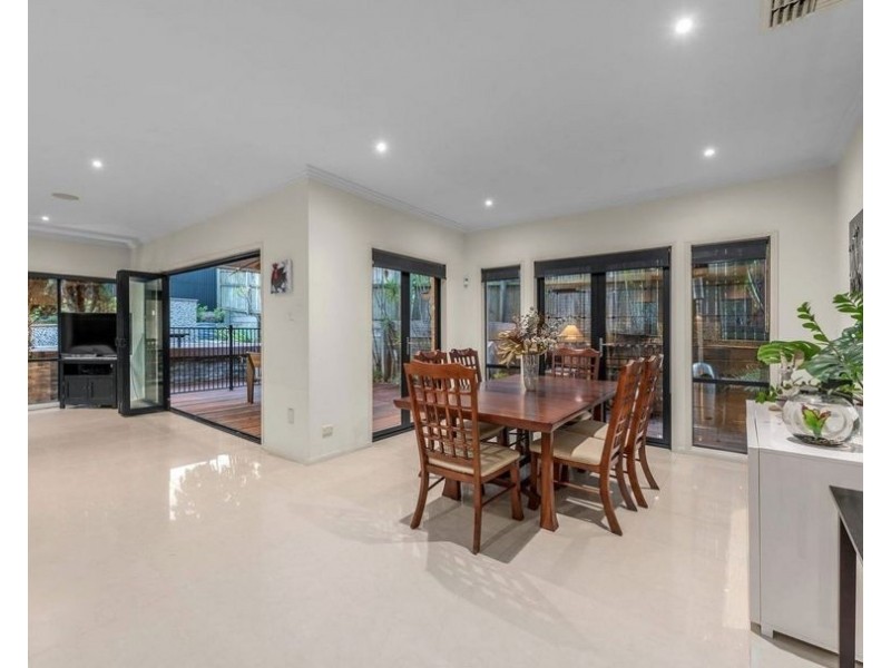 238 Shaw Road, Wavell Heights QLD 4012