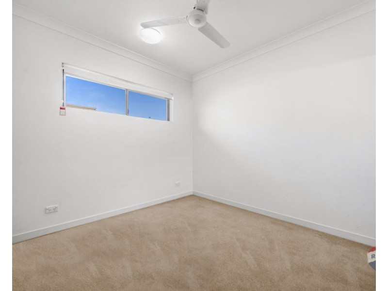 913/8 WIN ST, Eight Mile Plains QLD 4113