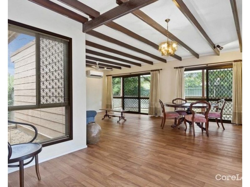 12 Darnell ST, Sunnybank Hills QLD 4109