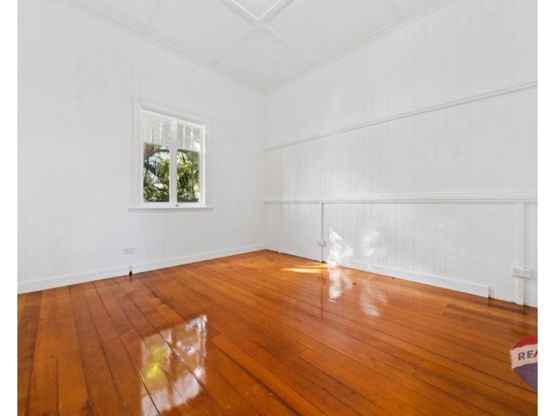 8 to 10 Boundary RD, Camp Hill QLD 4152