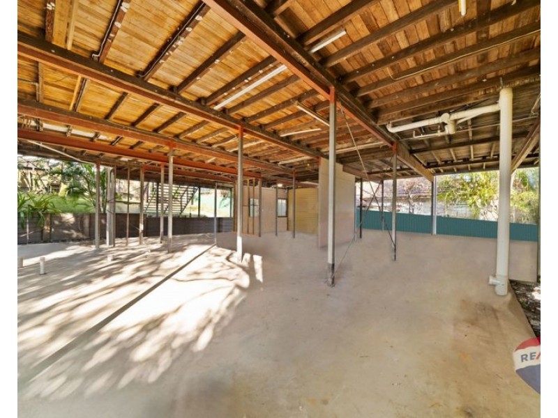 8 to 10 Boundary RD, Camp Hill QLD 4152