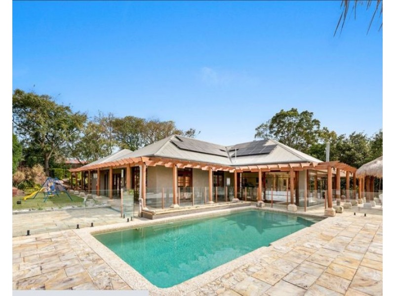 108 The Promenade, Camp Hill QLD 4152