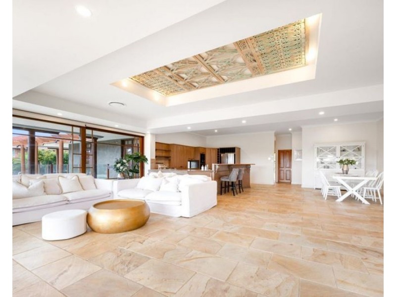 108 The Promenade, Camp Hill QLD 4152