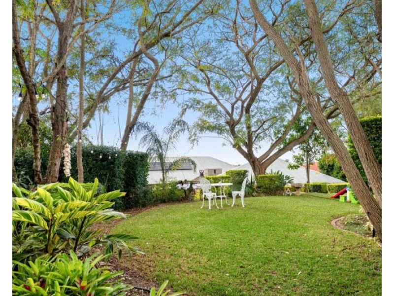 108 The Promenade, Camp Hill QLD 4152