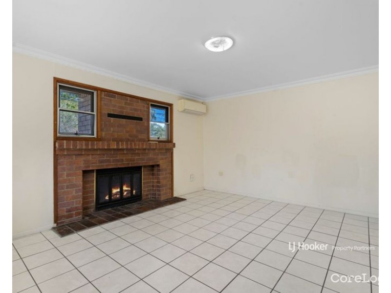 25 Benaud ST, Macgregor QLD 4109