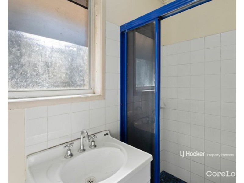 25 Benaud ST, Macgregor QLD 4109