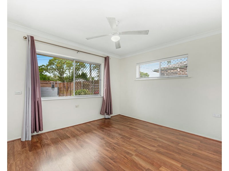 39 Lenore Crecent, Springwood QLD 4127
