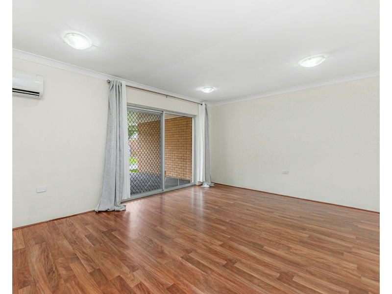 39 Lenore Crecent, Springwood QLD 4127