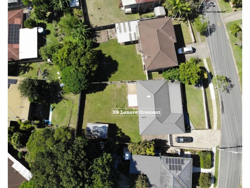 39 Lenore Crecent, Springwood QLD 4127