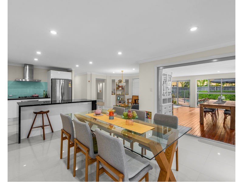 43 Joseph Place, Sinnamon Park QLD 4073