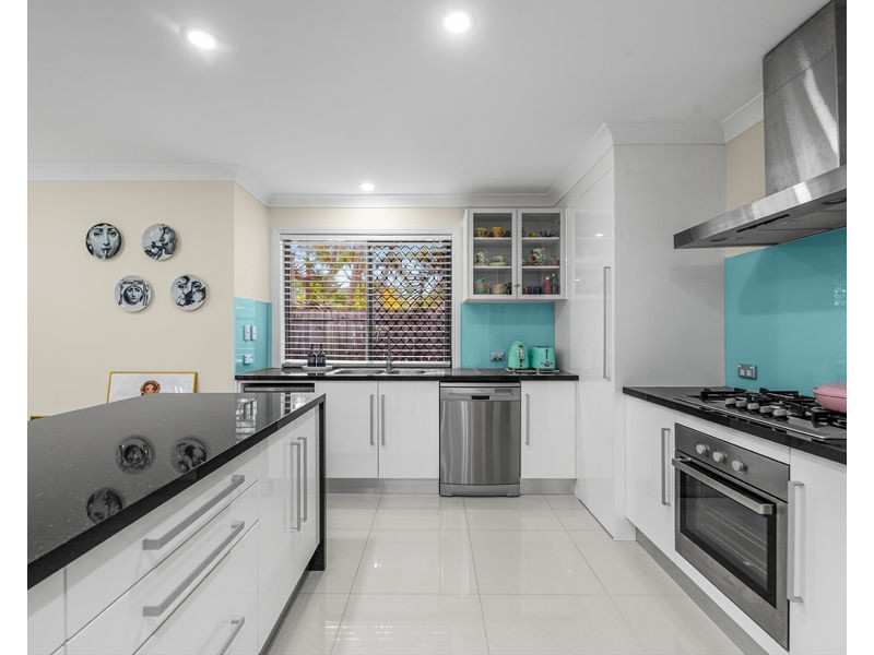 43 Joseph Place, Sinnamon Park QLD 4073