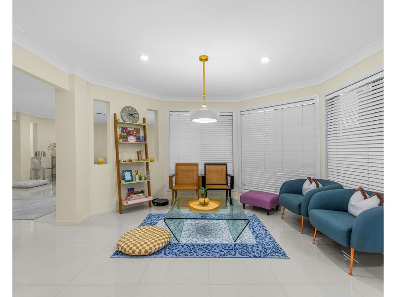 43 Joseph Place, Sinnamon Park QLD 4073