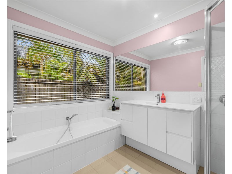 43 Joseph Place, Sinnamon Park QLD 4073