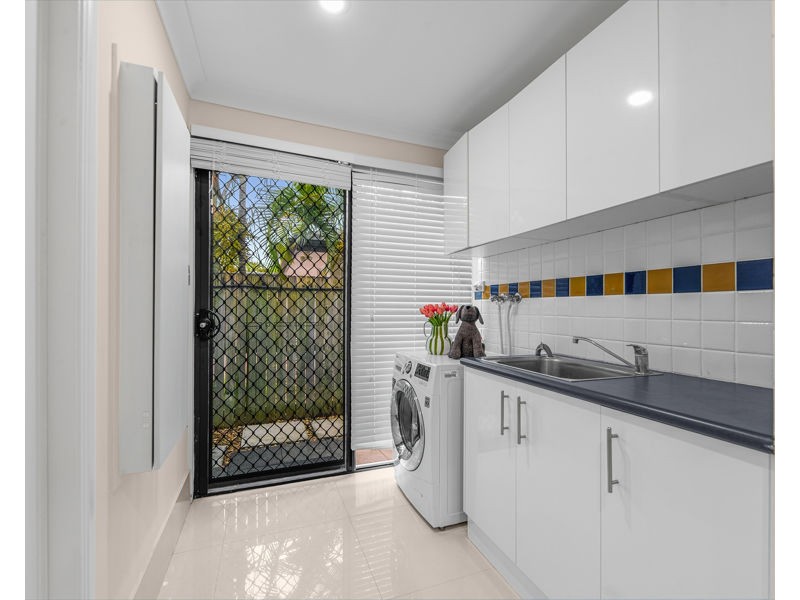 43 Joseph Place, Sinnamon Park QLD 4073