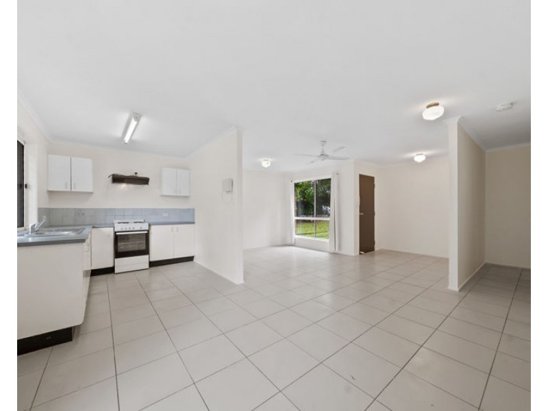 107 Fourth Avenue, Marsden QLD 4132