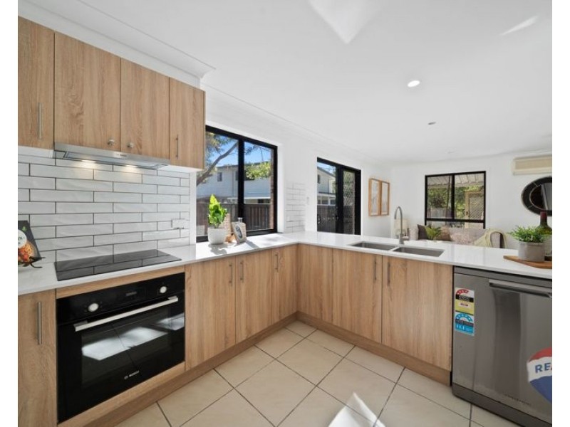 63 Tallowood Way, Sunnybank Hills QLD 4109