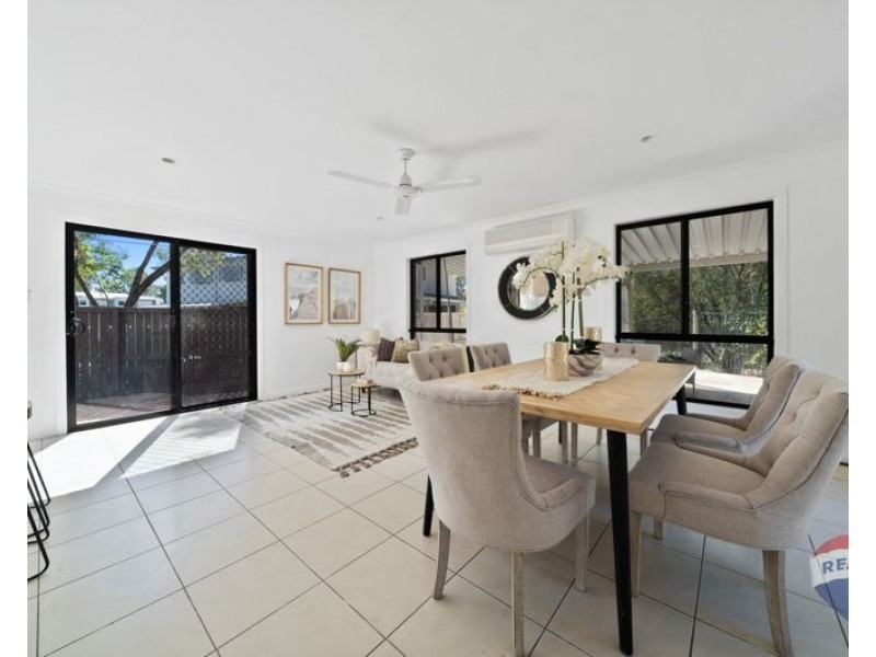 63 Tallowood Way, Sunnybank Hills QLD 4109