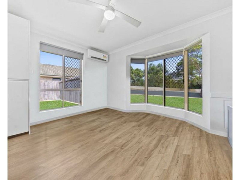 19 Nicole Place, Crestmead QLD 4132