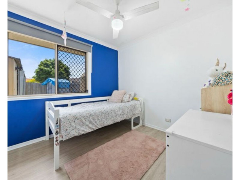 19 Nicole Place, Crestmead QLD 4132