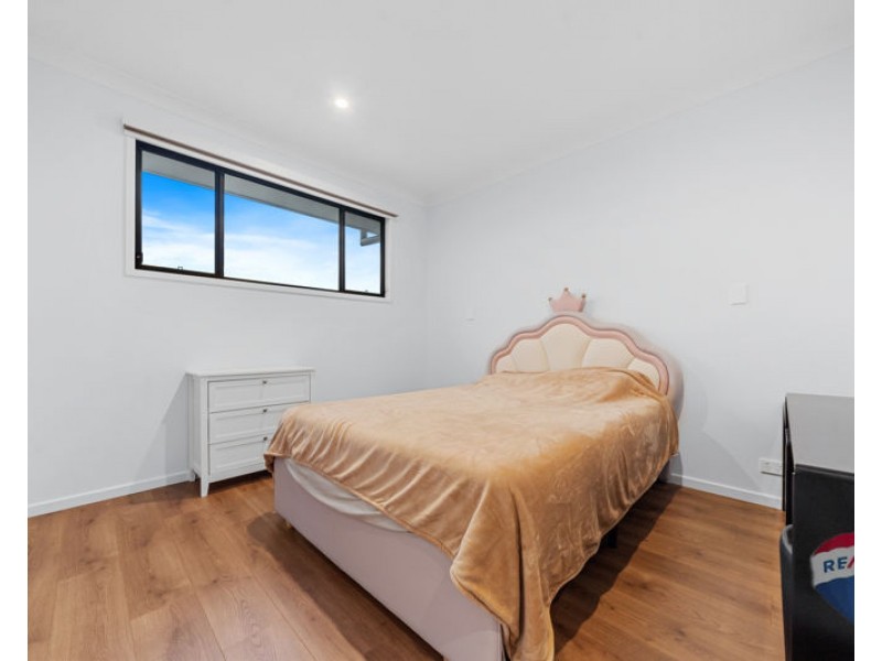 39 Charas St, Pallara QLD 4110