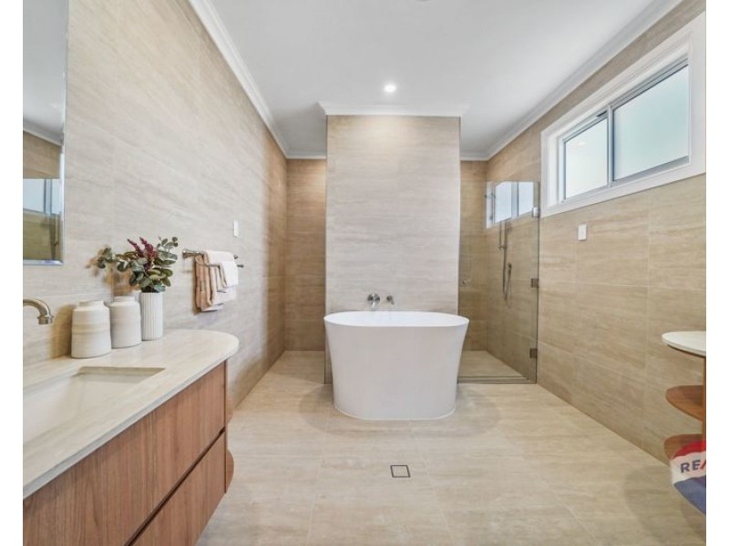 Unit2 39 Alma Road, Clayfield QLD 4011