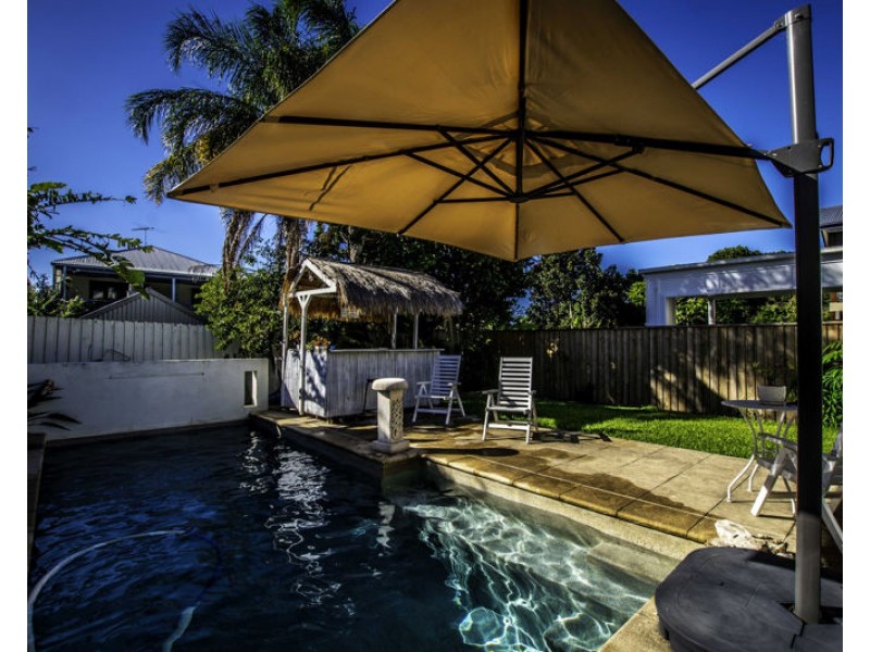 19 Cedar Street, Wynnum QLD 4178