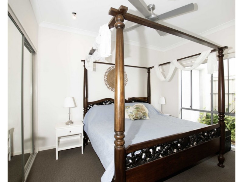 19 Cedar Street, Wynnum QLD 4178