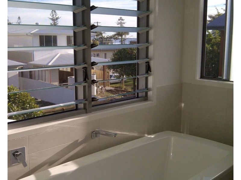 19 Cedar Street, Wynnum QLD 4178