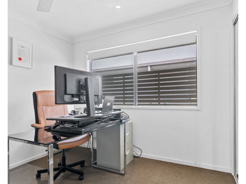 19 Cedar Street, Wynnum QLD 4178