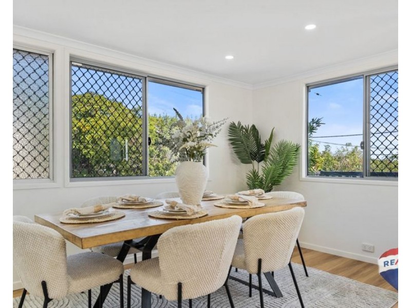 2 Dudley Street, Annerley QLD 4103