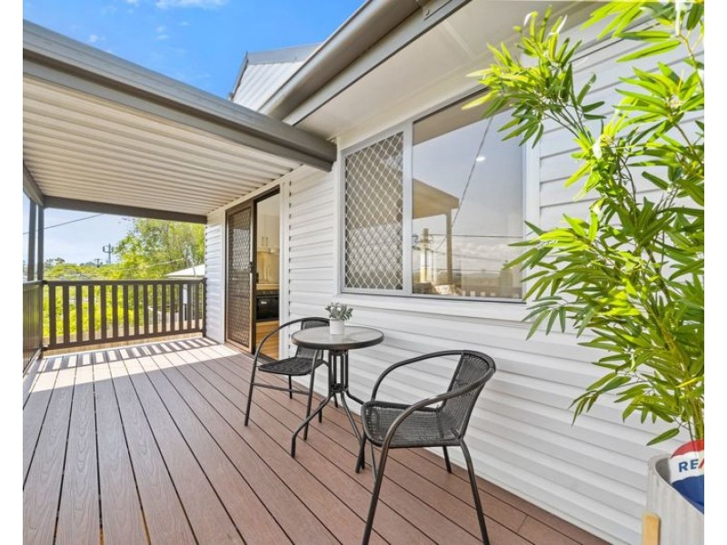 2 Dudley Street, Annerley QLD 4103