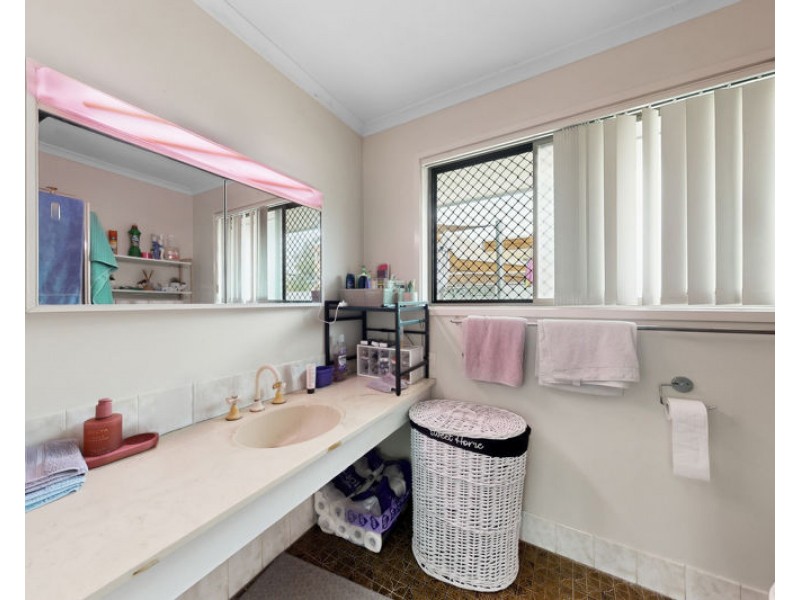 3 Collene Grove, Springwood QLD 4127