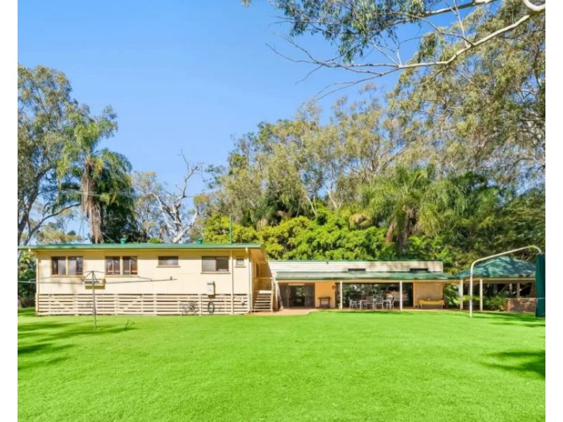 196-202 Rosia Rd, Park Ridge QLD 4125